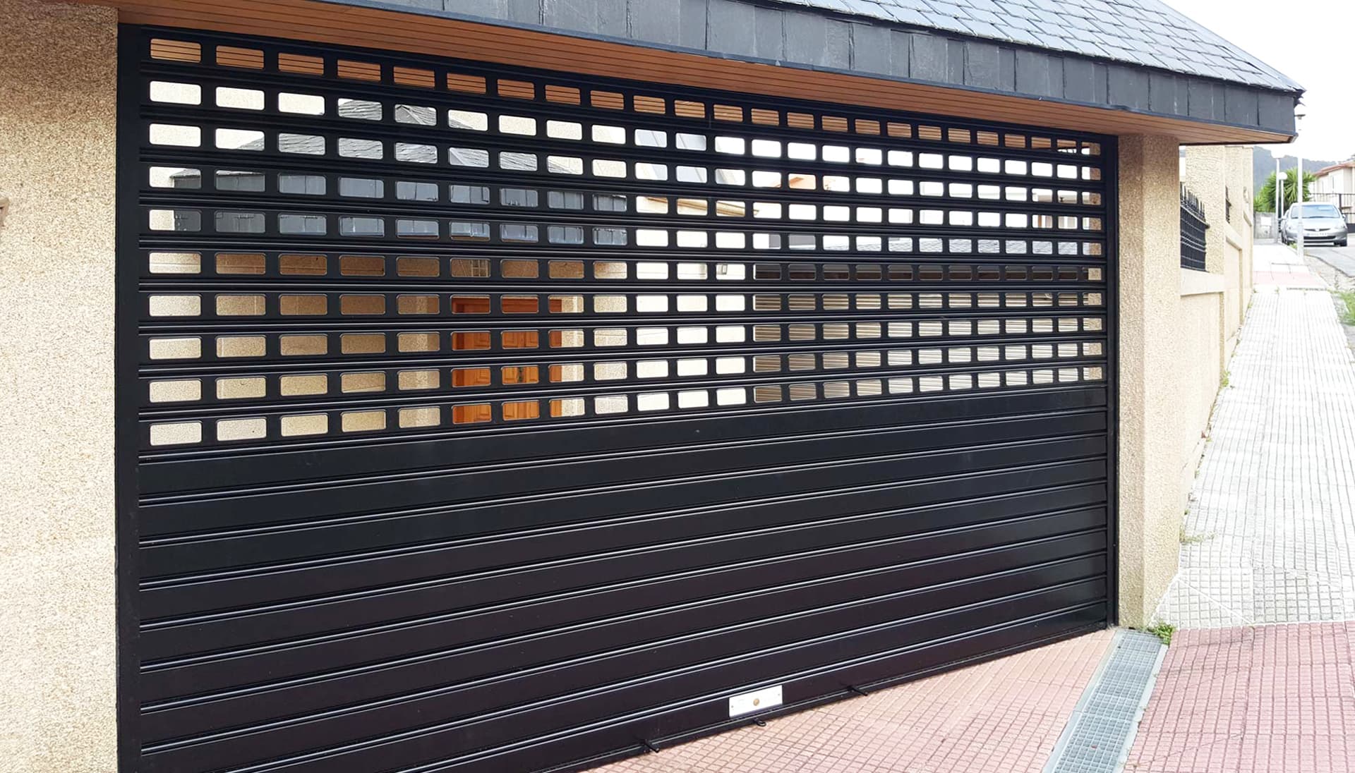 Reparación de persianas comerciales en Errenteria
